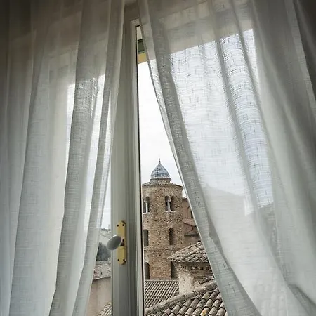 St. Vitale's Basilic View Elegant *