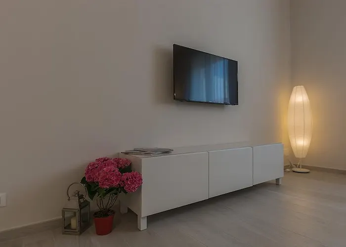 Apartment St. Vitale's Basilic View Elegant